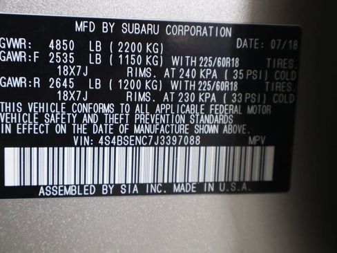 Used 2018 Subaru Outback 3.6R Limited AWD/4WD image 35