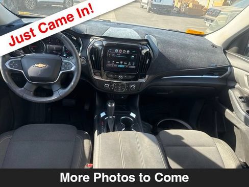 Used 2018 Chevrolet Traverse LT FWD image 10