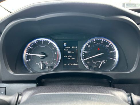 Used 2017 Toyota Highlander XLE image 11