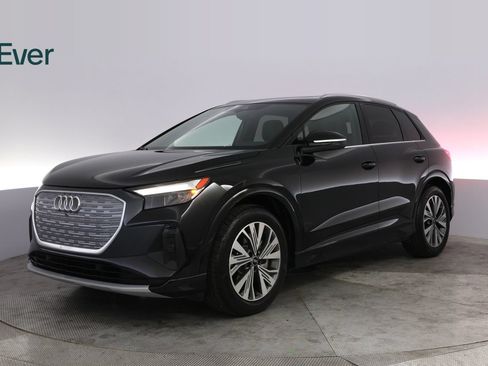 Used 2023 Audi Q4 e-tron Premium Plus w/ Premium Plus RWD image 2