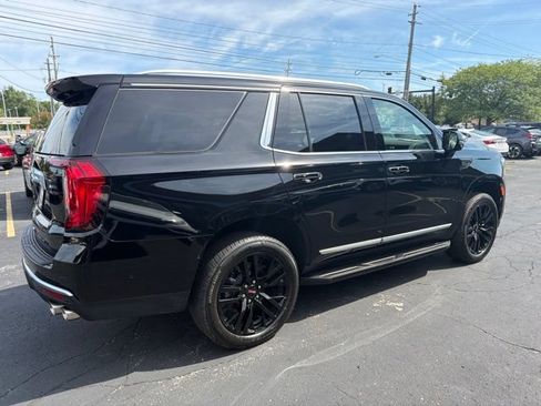 Used 2024 GMC Yukon Denali w/ Advanced Technology Package AWD/4WD image 6