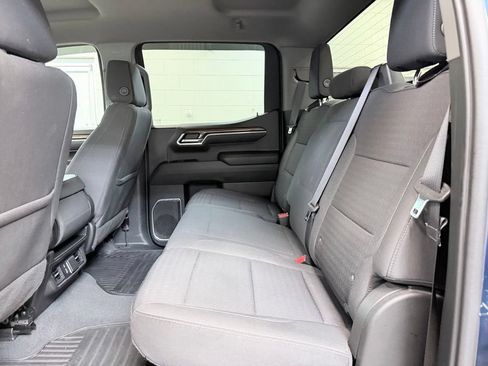 Used 2022 Chevrolet Silverado 1500 LT AWD/4WD image 19