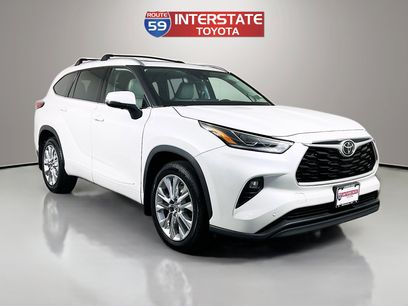 Used 2023 Toyota Highlander Limited