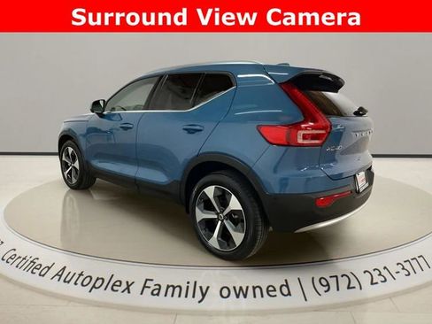 Used 2025 Volvo XC40 B5 Plus AWD/4WD image 3