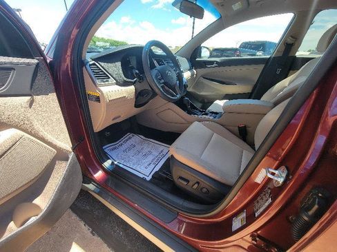 Used 2017 Hyundai Tucson SE w/ SE Popular Package 02 FWD image 8
