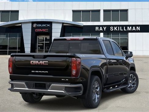 New 2026 GMC Sierra 1500 SLE w/ Preferred Package image 4