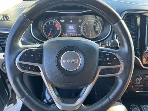 Certified 2019 Jeep Cherokee Overland image 23