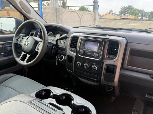Used 2013 RAM 1500 Express RWD image 16