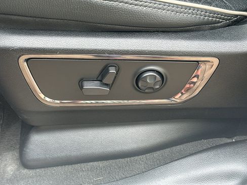 Used 2024 RAM 1500 Limited AWD/4WD image 31