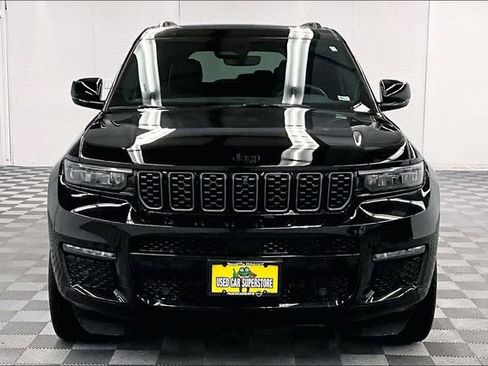 Used 2023 Jeep Grand Cherokee L Summit AWD/4WD image 4