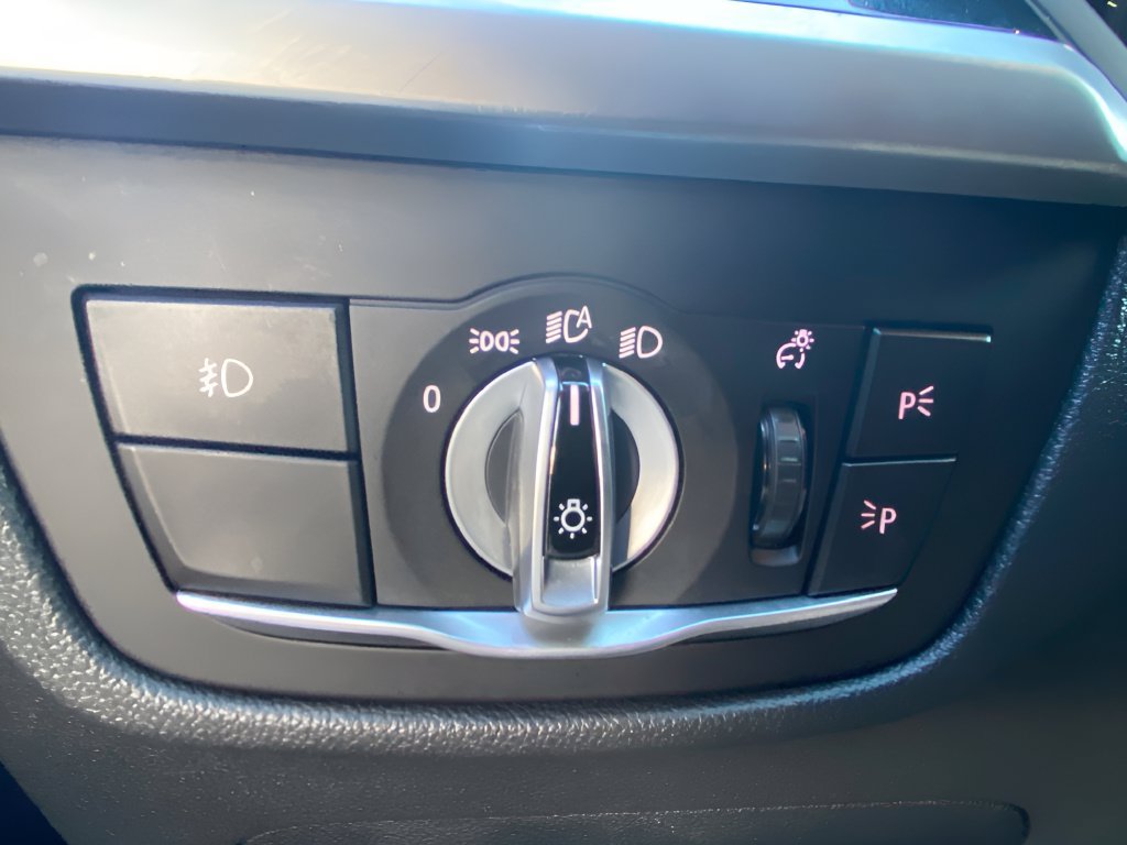 Used 2019 BMW X4 xDrive30i w/ Convenience Package AWD/4WD image 19