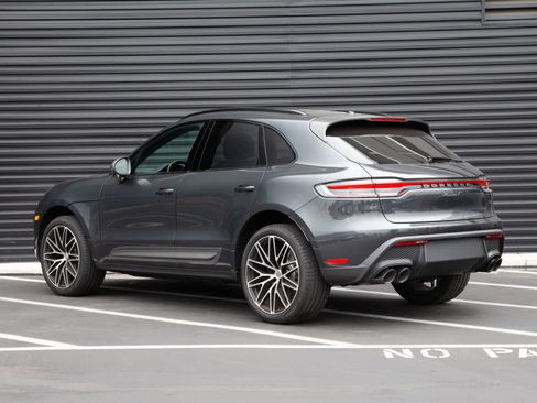 Certified 2026 Porsche Macan Turbo AWD/4WD image 3