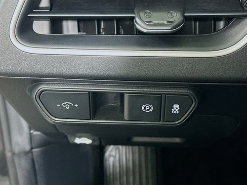 Used 2025 Kia K4 LXS image 17