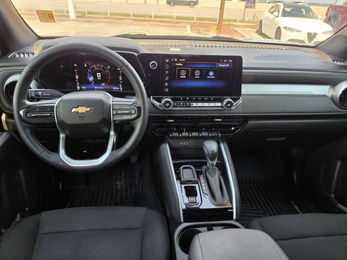 Used 2023 Chevrolet Colorado LT w/ LT Convenience Package II RWD image 8