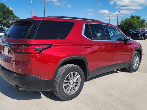 Used 2023 Chevrolet Traverse LT AWD/4WD image 4