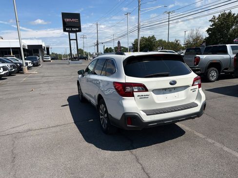 Used 2019 Subaru Outback 3.6R Touring AWD/4WD image 35
