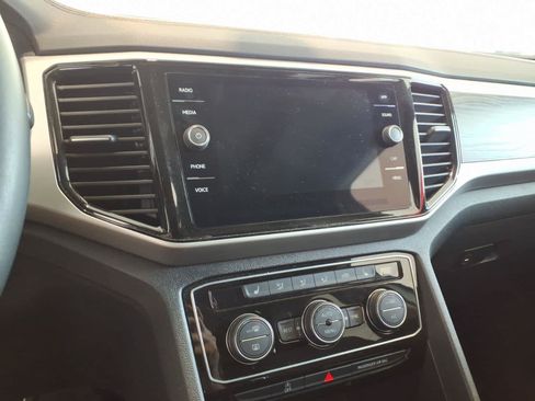 Used 2023 Volkswagen Atlas SE w/ Panoramic Sunroof Package AWD/4WD image 12