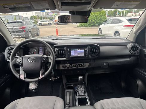 Used 2019 Toyota Tacoma SR w/ SX Package AWD/4WD image 11