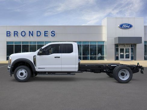 New 2026 Ford F550 4x4 SuperCab Super Duty image 3