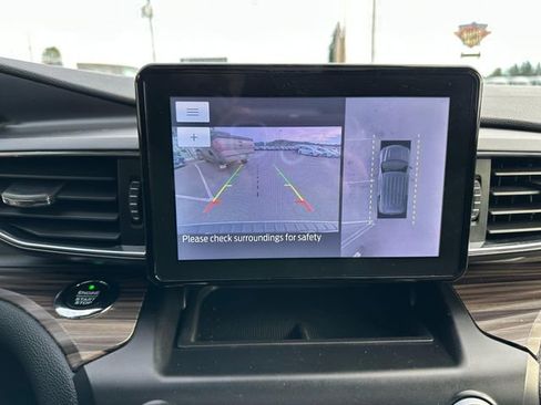 Used 2020 Ford Explorer Limited image 21