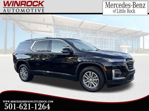 Used 2022 Chevrolet Traverse LT image 1