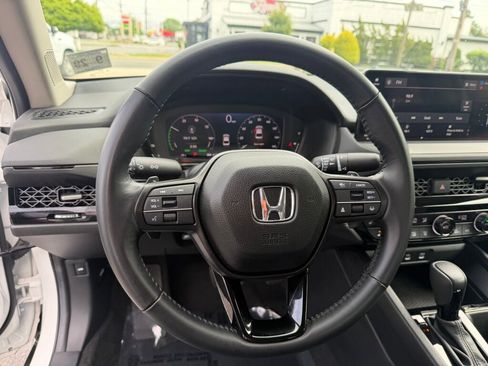 Used 2024 Honda Accord EX-L image 13
