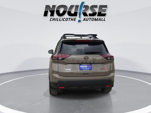 Used 2025 Nissan Rogue SV AWD/4WD image 7