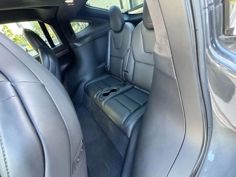 Used 2021 Tesla Model X Long Range AWD/4WD image 18