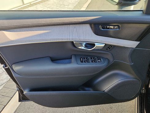 Used 2026 Volvo XC90 B6 Ultra w/ Protection Package image 12