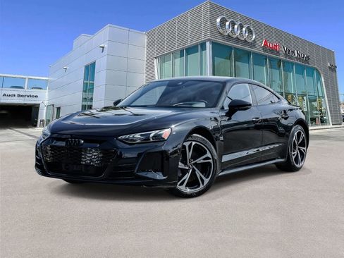 Used 2022 Audi e-tron GT Prestige w/ Prestige Package image 1