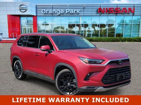 Used 2025 Toyota Grand Highlander FWD image 1