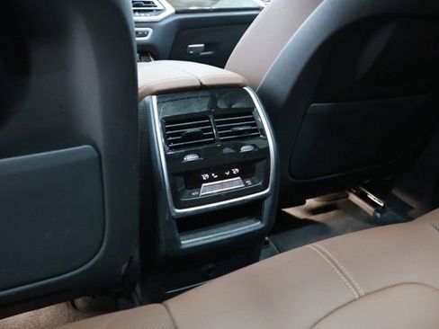 Used 2023 BMW X5 xDrive40i w/ M Sport Package AWD/4WD image 33