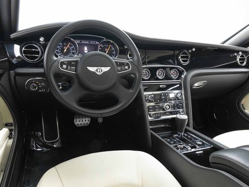 Used 2014 Bentley Mulsanne RWD image 6