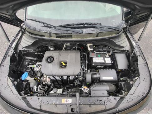 Used 2022 Kia Soul LX w/ Technology Package image 9