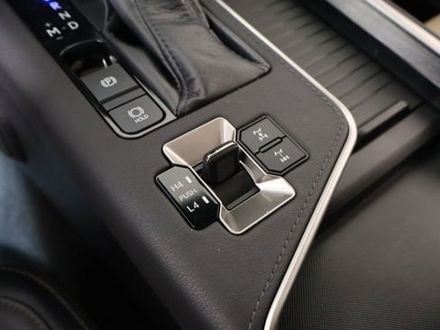 Used 2024 Lexus GX 550 AWD/4WD image 8