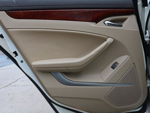 Used 2011 Cadillac CTS Premium RWD image 37