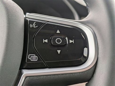 New 2026 Volvo XC90 B6 Plus w/ Protection Package Premier image 35