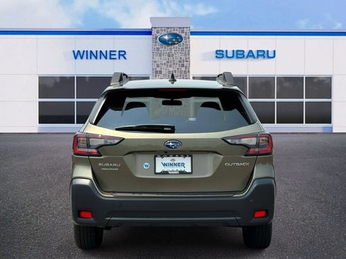 Used 2025 Subaru Outback Premium AWD/4WD image 6