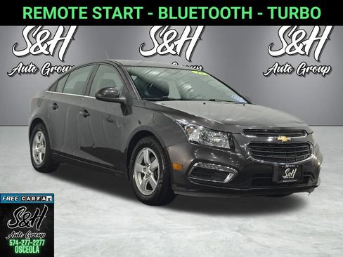 Used 2015 Chevrolet Cruze LT FWD image 1