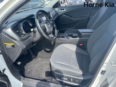 Used 2016 Kia Optima Hybrid w/ Hybrid Convenience Package FWD image 9