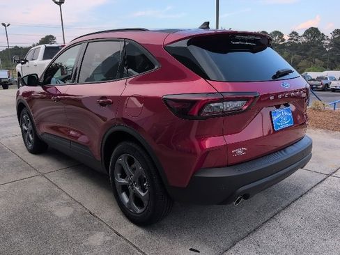 Used 2025 Ford Escape ST-Line w/ Equipment Group 301A image 5