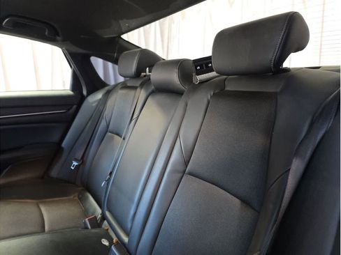 Used 2018 Honda Accord Sport image 15