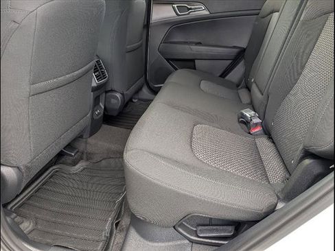 New 2026 Kia Sportage LX image 8