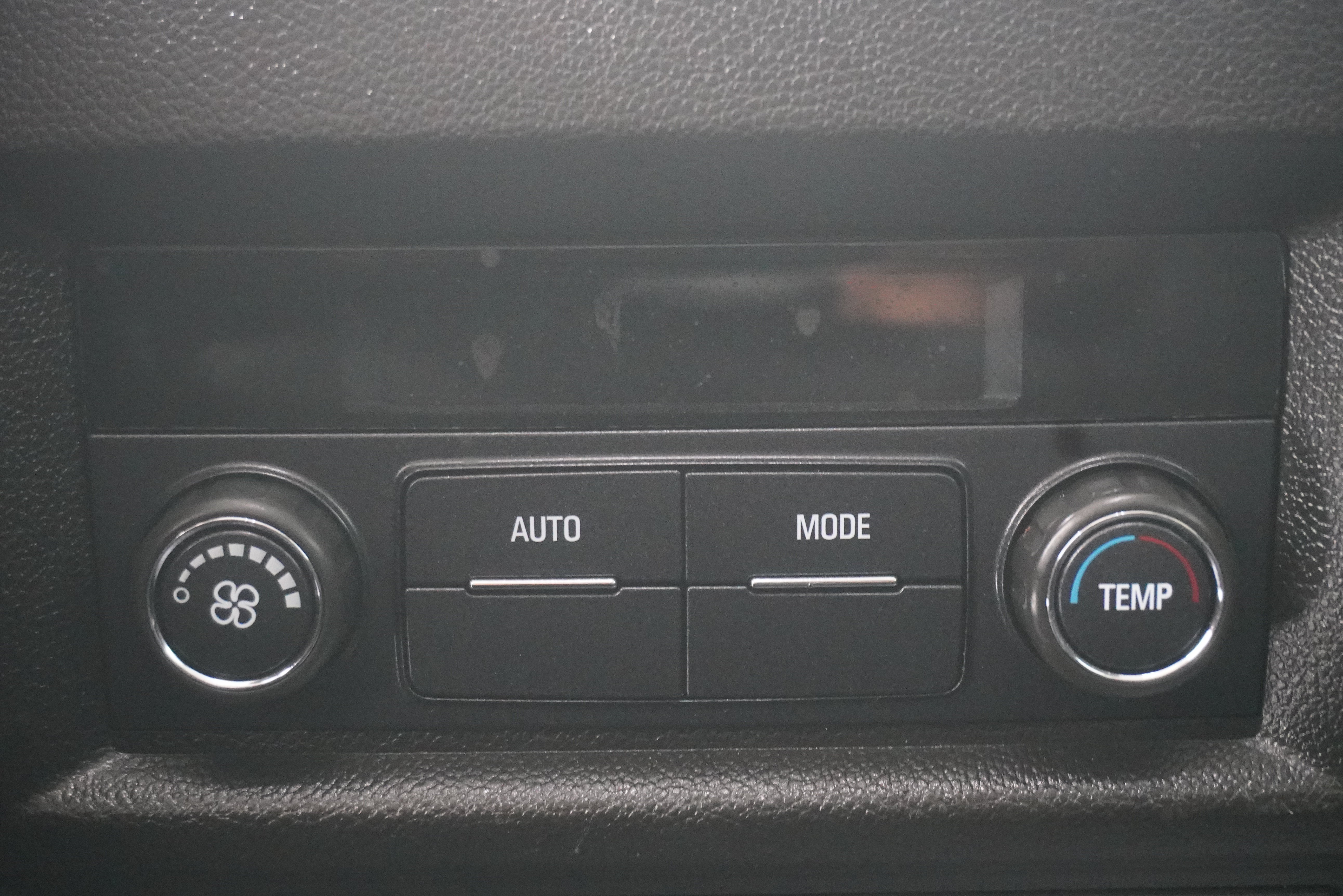 Used 2019 Chevrolet Traverse LS FWD image 15