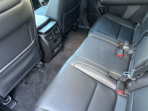 Used 2018 Acura MDX FWD image 12