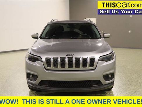 Used 2019 Jeep Cherokee Latitude Plus FWD image 3