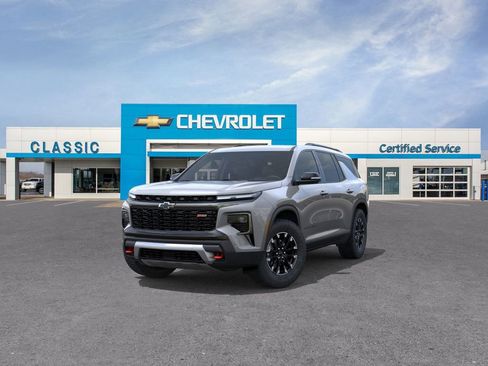 New 2026 Chevrolet Traverse Z71 w/ Enhanced Driving Package image 9