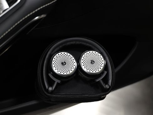 Used 2018 Mercedes-Benz Maybach S 560 4MATIC image 41