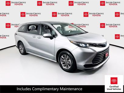 Certified 2025 Toyota Sienna LE