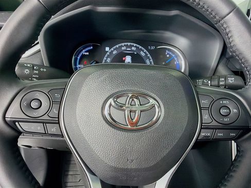 Used 2023 Toyota RAV4 XSE AWD/4WD image 16